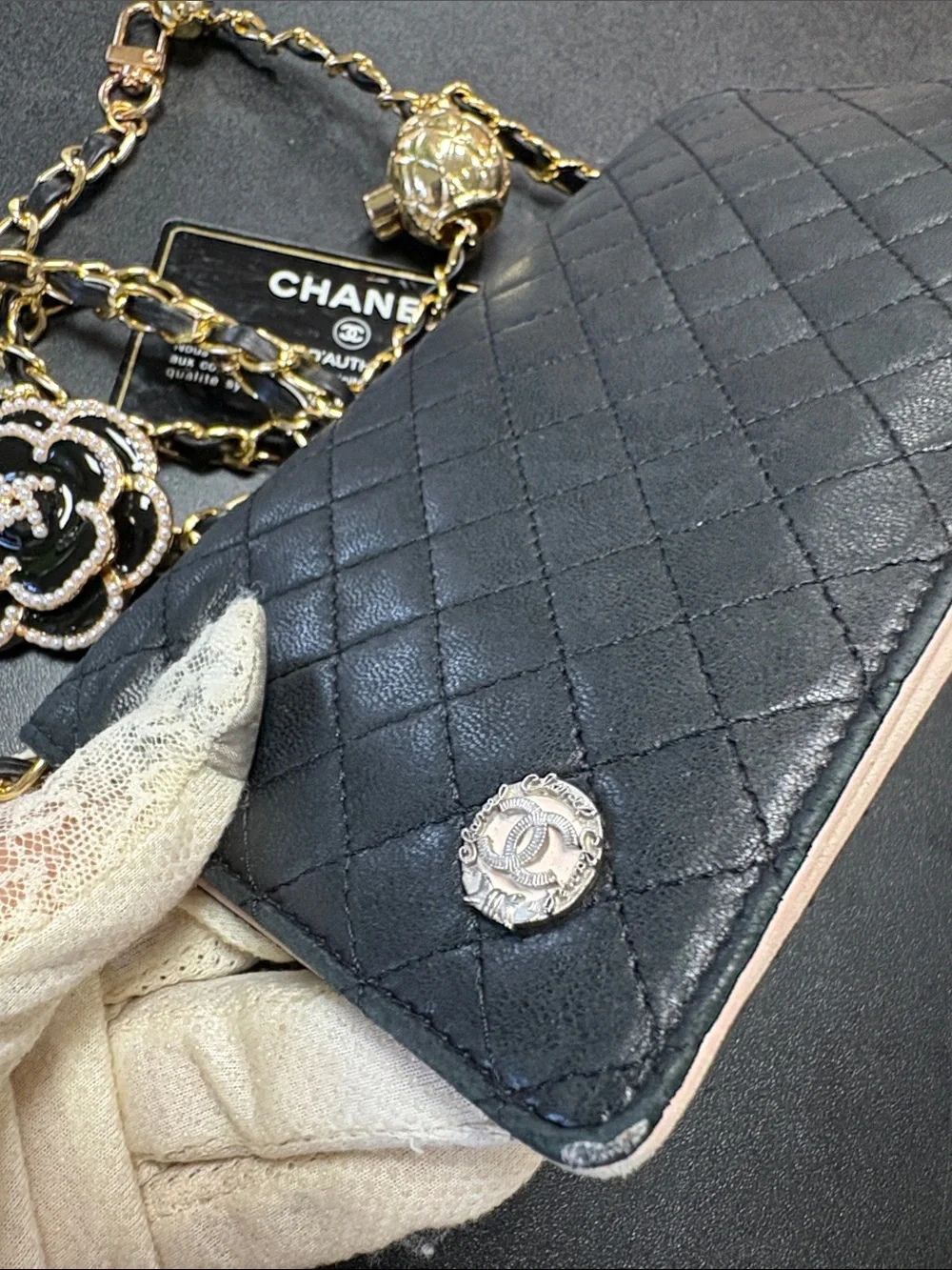 CHANEL Black Quilted Lambskin Long Wallet - Picture 15 of 16